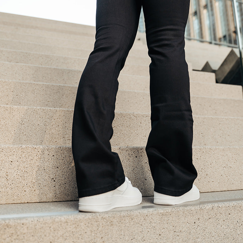 FOXED® HIGH-WAISTED SKINNY BOOTCUT JEANS BLACK