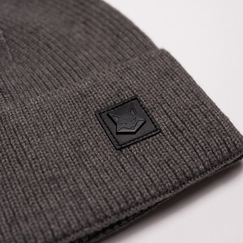 FOXED® LEATHER METAL ICON BEANIE GREY