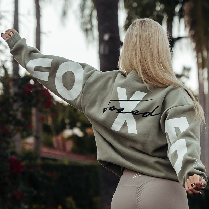 FOXED® STATEMENT OVERSIZE SWEATER MATCHA LATTE