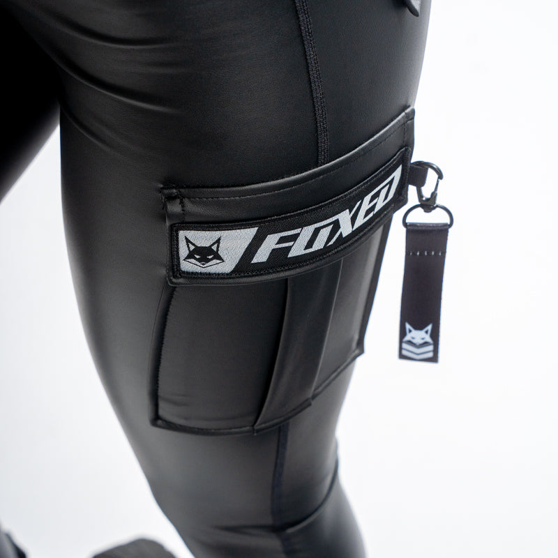 FOXED® CARGOLYX® FAUX LEATHER BLACK/GLITTER WHITE